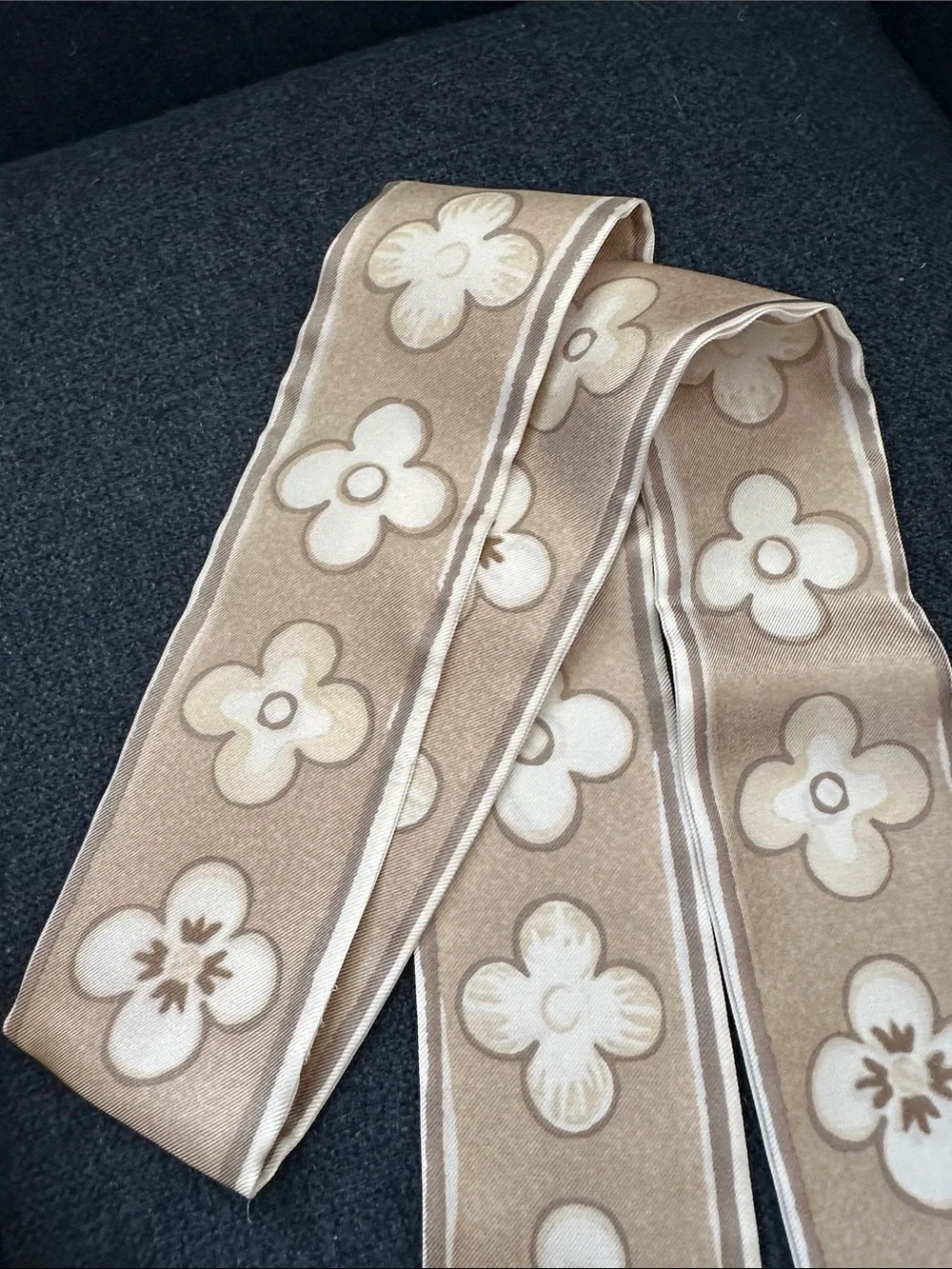 Louis Vuitton Beige & Cream Monogram Flower Silk Scarf Twilly AUTH w/ box & tag